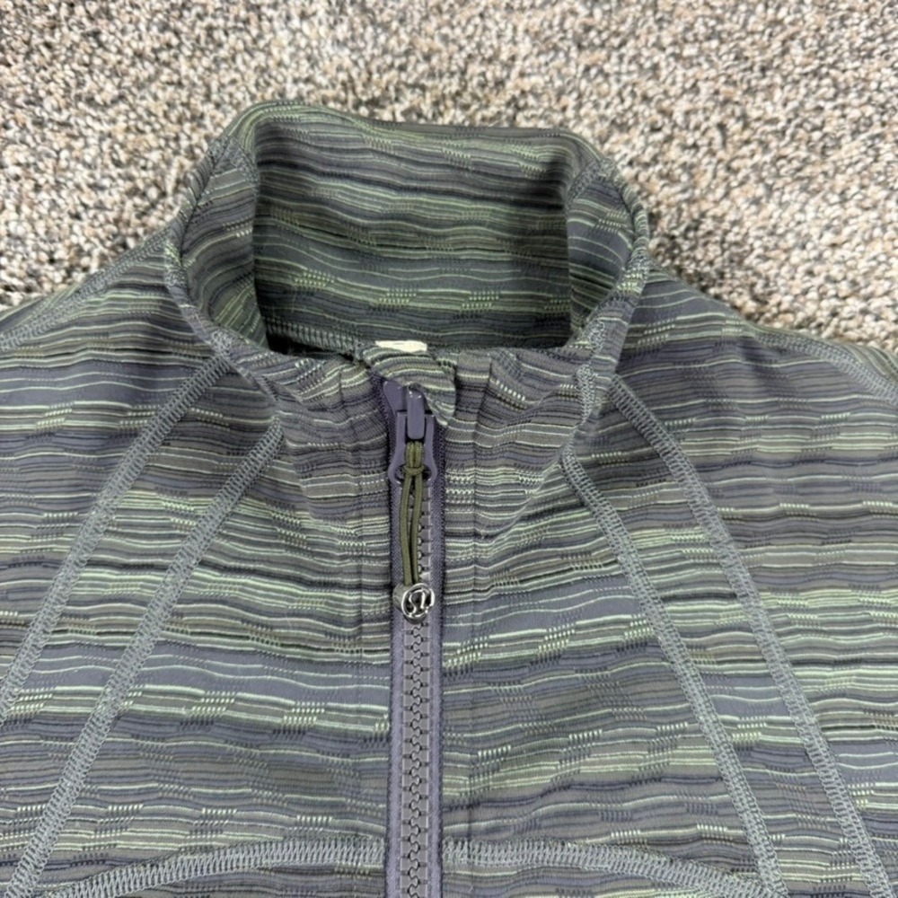 Lululemon Define Jacket Women 8 Green Grey Space Dye Striped Full Zip Yoga Layer - Picture 4 of 12